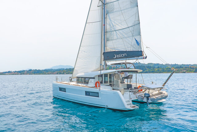 Lagoon 40 - 4 + 2 cab Thalasea